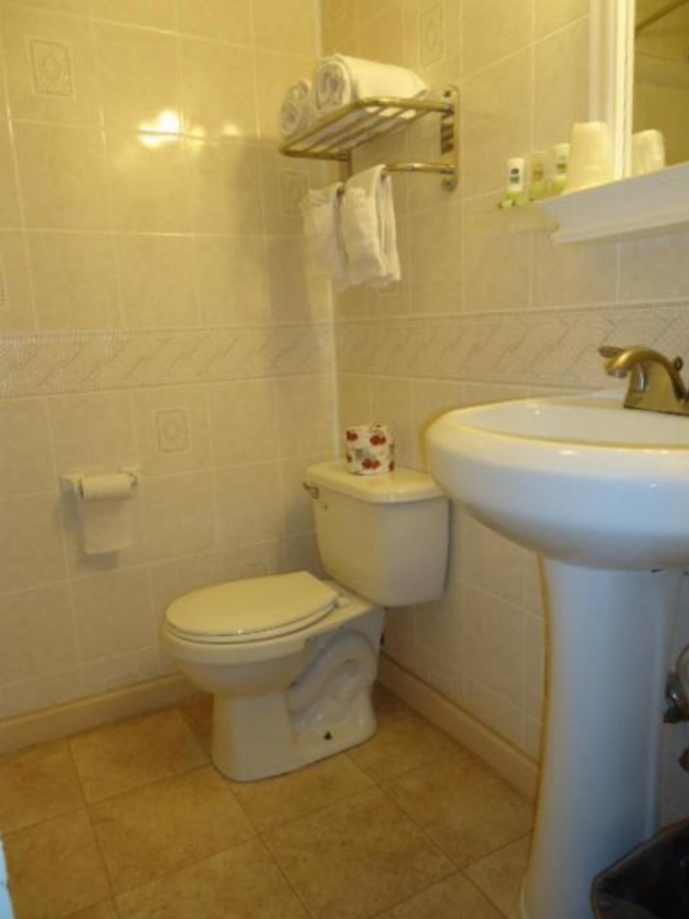 Relax Inn Image 12